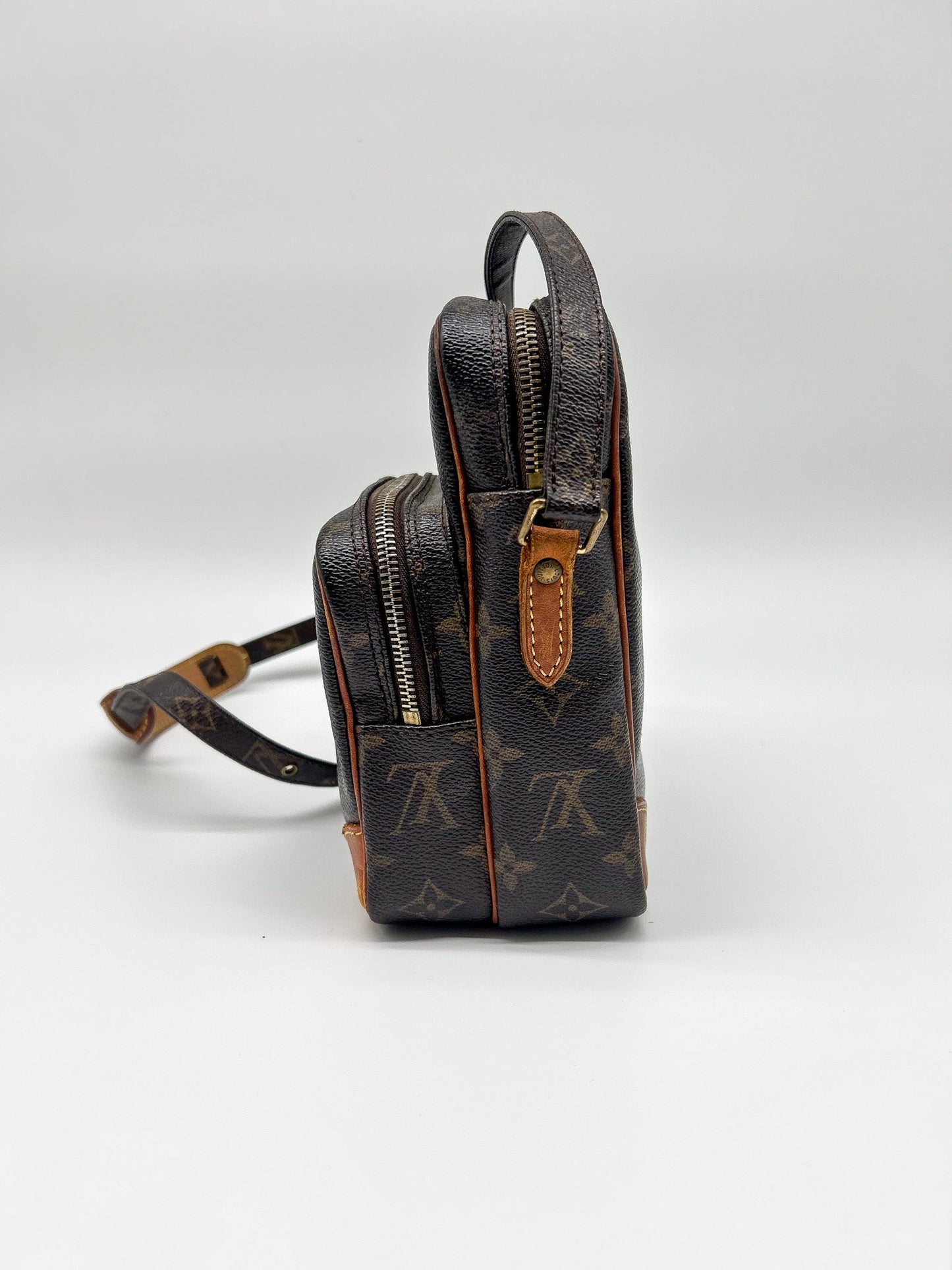Louis Vuitton Monogram Canvas Amazone Crossbody Bag