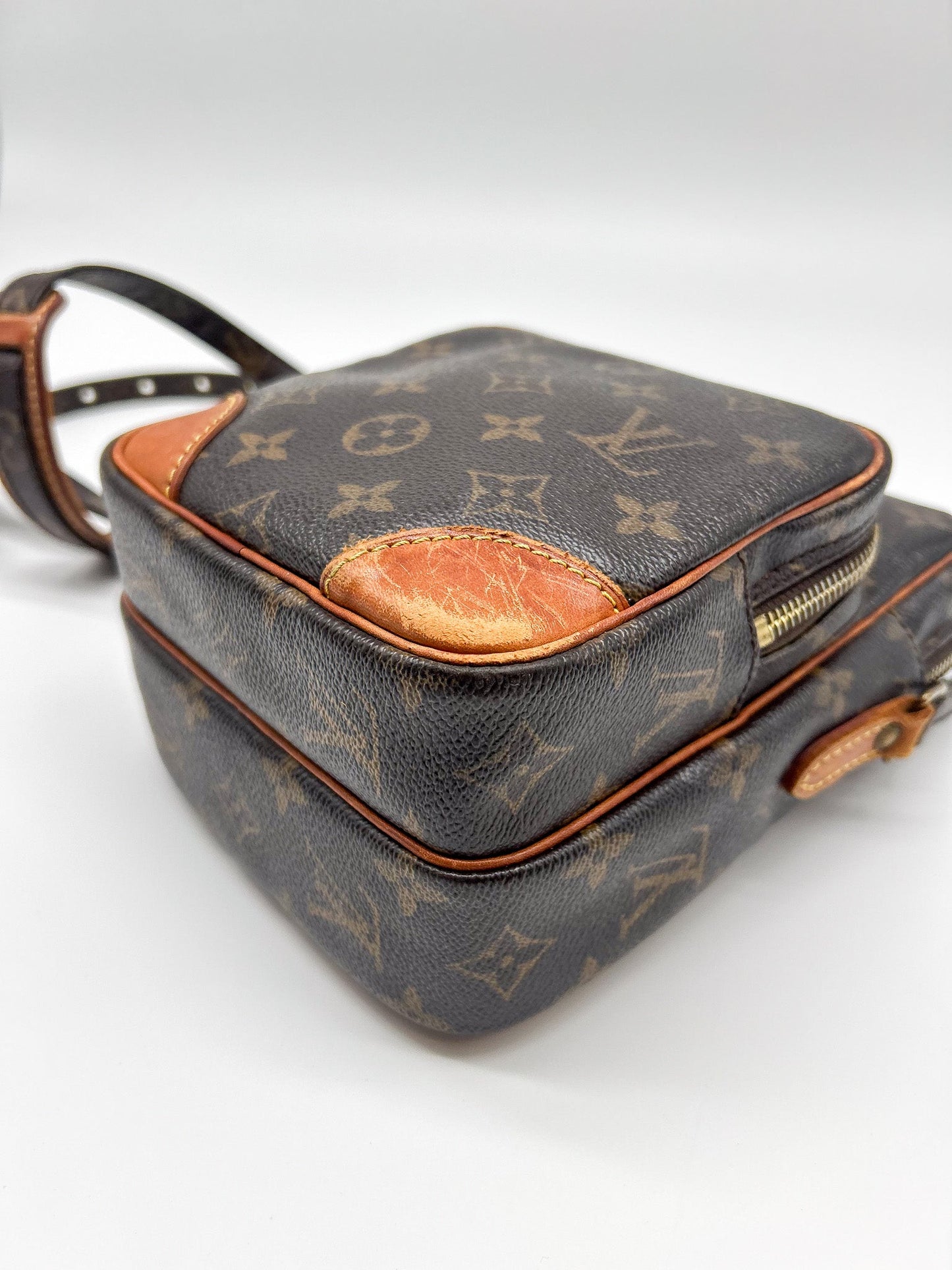 Louis Vuitton Monogram Canvas Amazone Crossbody Bag