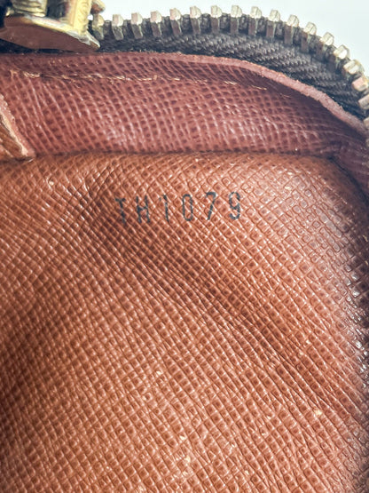 Louis Vuitton Monogram Canvas Amazone Crossbody Bag
