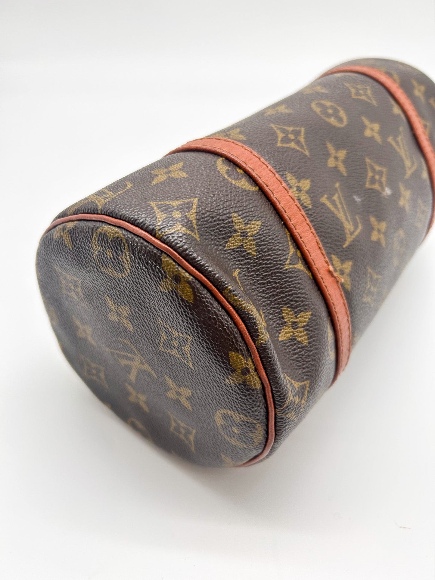 Louis Vuitton Papillon 26