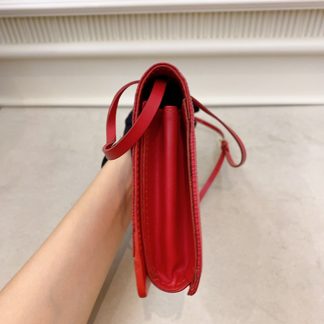 Louis Vuitton Epi Shoulder Bag in Red