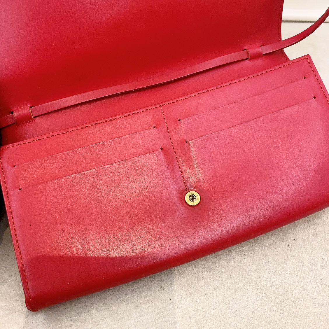 Louis Vuitton Epi Shoulder Bag in Red