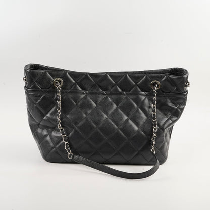 Chanel CC Logo Caviar Black Shoulder Bag - Series 17
