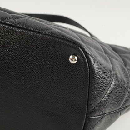 Chanel CC Logo Caviar Black Shoulder Bag - Series 17