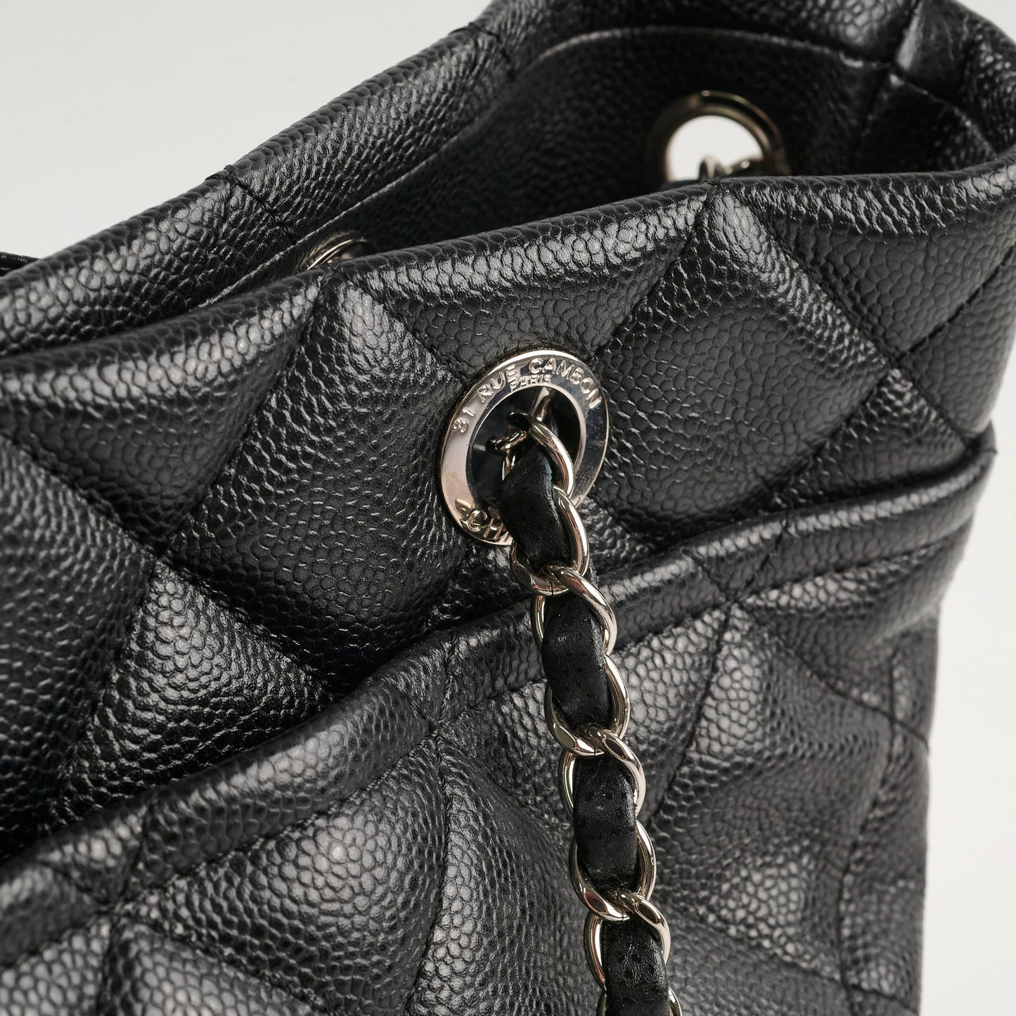 Chanel CC Logo Caviar Black Shoulder Bag - Series 17