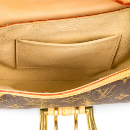 Louis Vuitton Vintage Shoulder Bag - Monogram Canvas