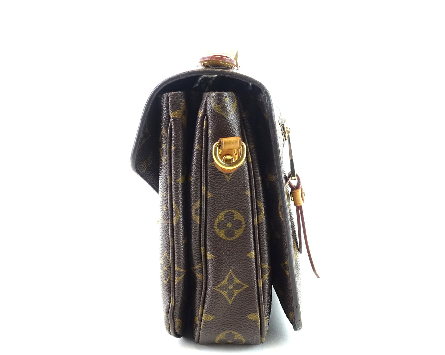 Louis Vuitto Pochette Metis Monogram Canvas Shoulder Bag