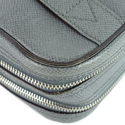 Louis Vuitto Pavel Taiga Leather Clutch Bag