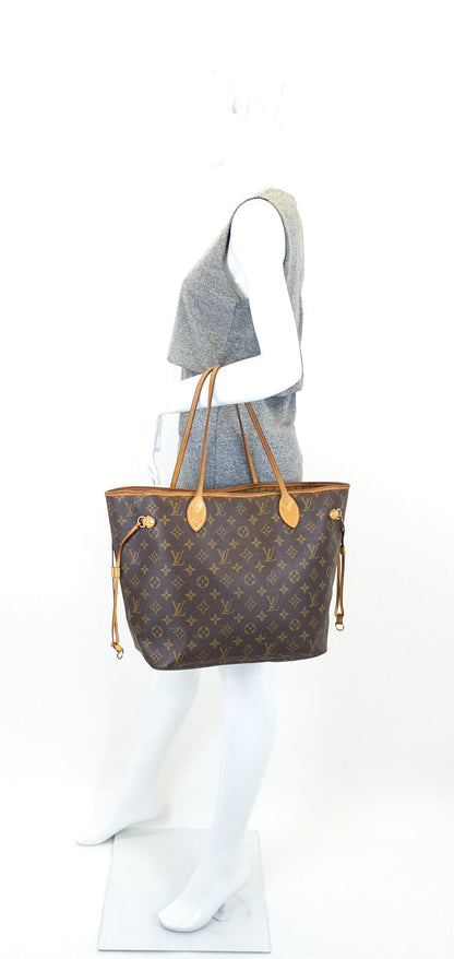 Louis Vuitto Neverfull MM Monogram Canvas Shoulder Bag