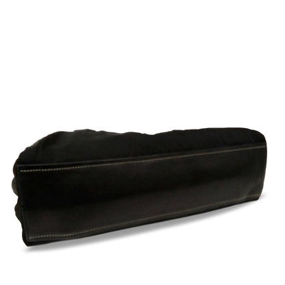 Prada Soft Calf and Tessuto Easy Shoulder Bag (SHG-IgRcvW)