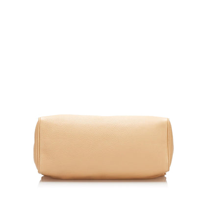 Prada Vitello Daino Shoulder Bag (SHG-g9uKnn)