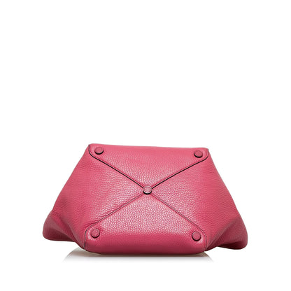 Prada Vitello Daino Shoulder Bag (SHG-YWTXqd)