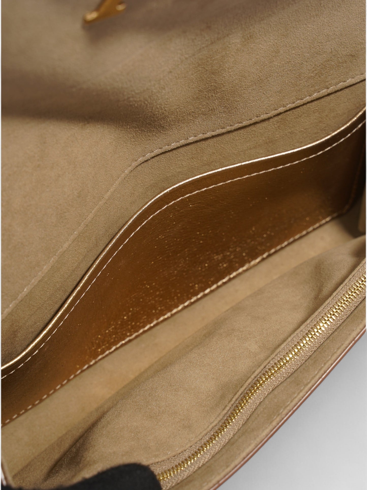 Louis Vuitton Louise Clutch Gold Leather