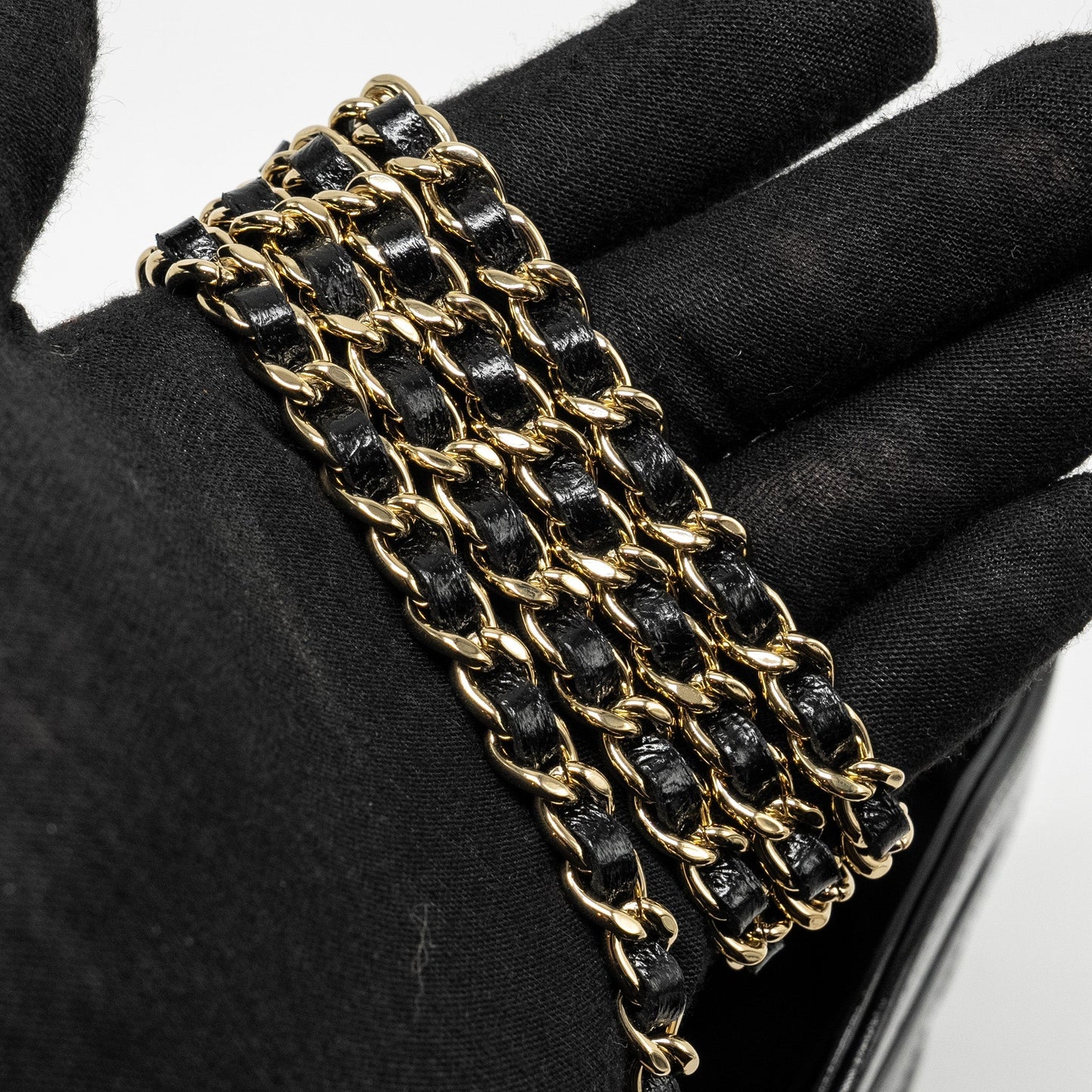 Chanel Mini 31 Clutch with Chain Shiny Lambskin Black L (Microchip)