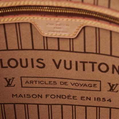 Louis Vuitton Neverfull MM Monogram Shoulder Bag