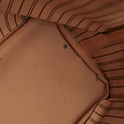 Louis Vuitton Neverfull MM Monogram Shoulder Bag
