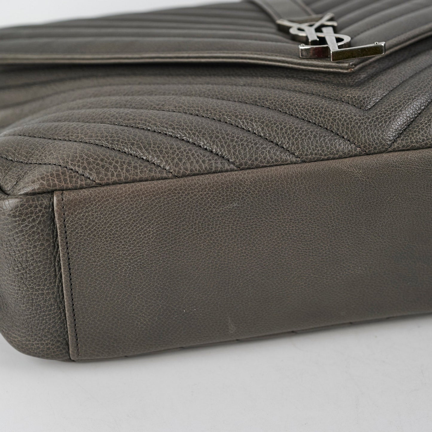 Saint Laurent Colleague Large Grey Shoulder Bag