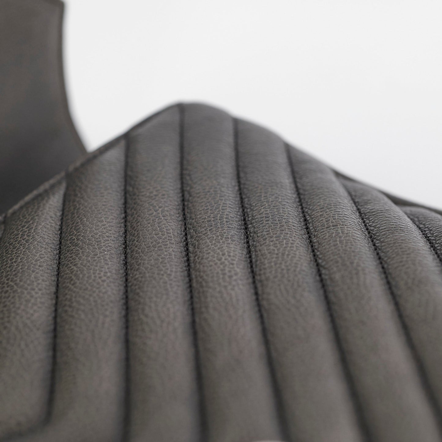 Saint Laurent Colleague Large Grey Shoulder Bag