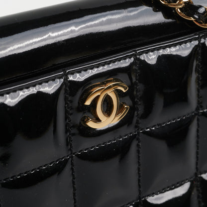 Chanel Chocolate Bar Chain Shoulder Bag Black