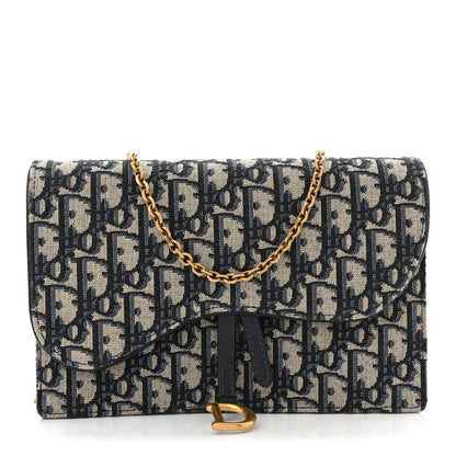 Oblique Saddle Chain Pouch Blue