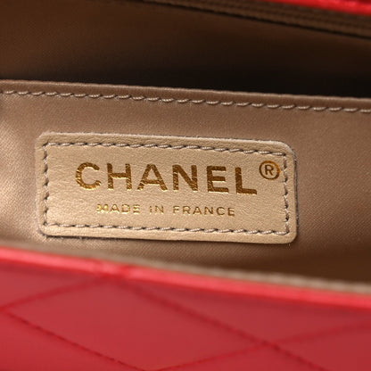 Lambskin Quilted Large Golden Class Flap Red