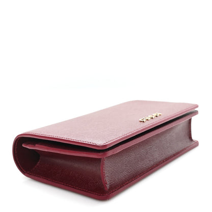 Textured Calfskin Script Logo Wallet On Chain Rosso Ancora