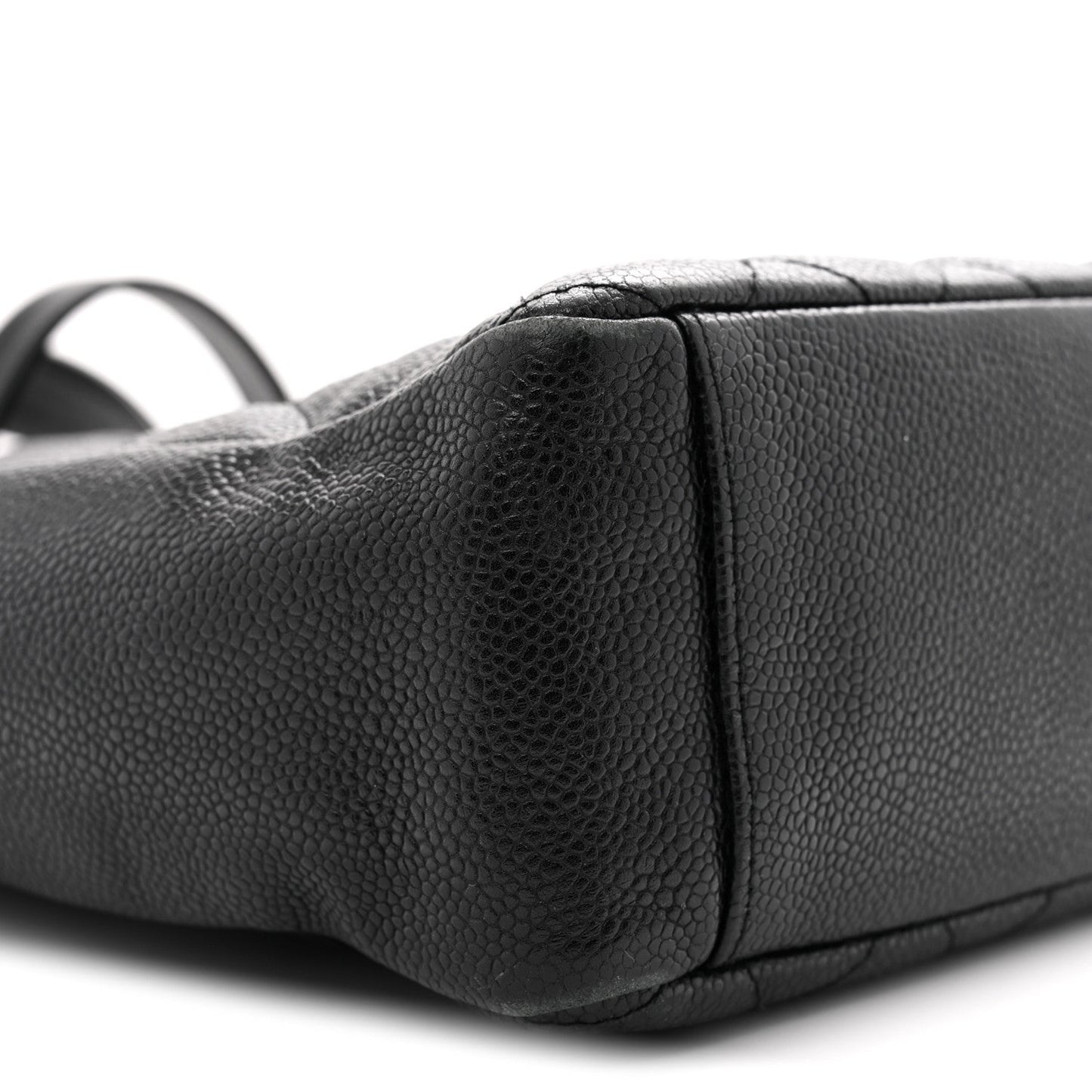 Caviar Quilted Petit Shopping Tote PST Black