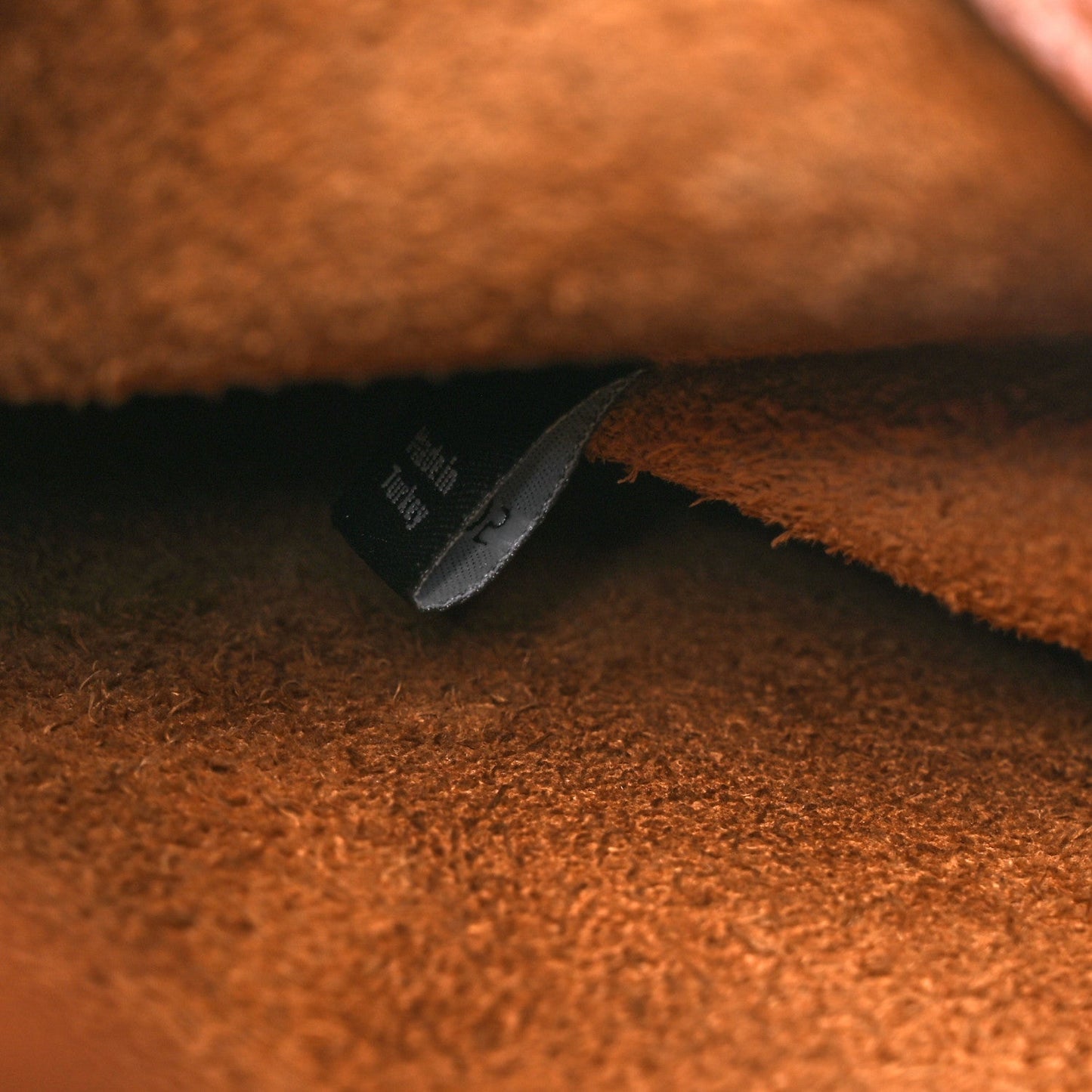 Grain Calfskin New Antony Messenger Crossbody Oak