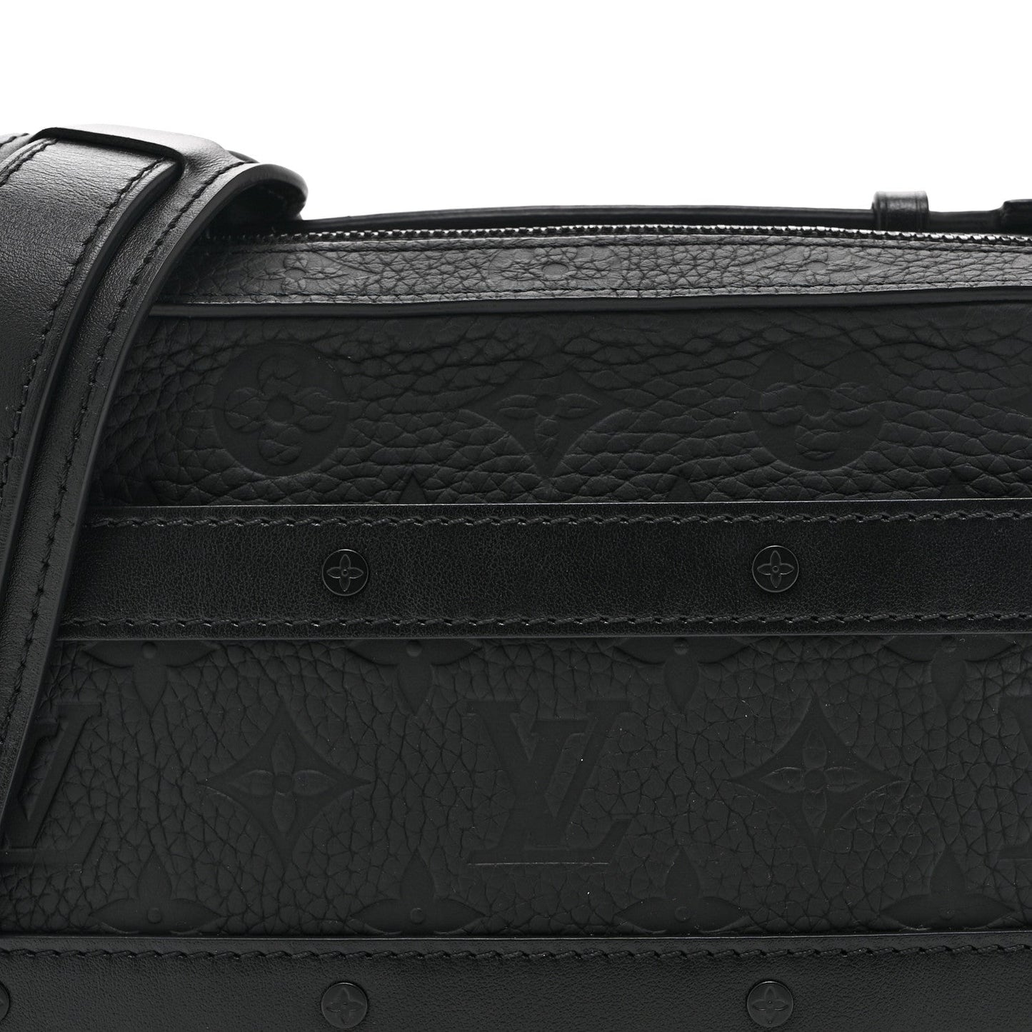 Taurillon Monogram Soft Trunk Black