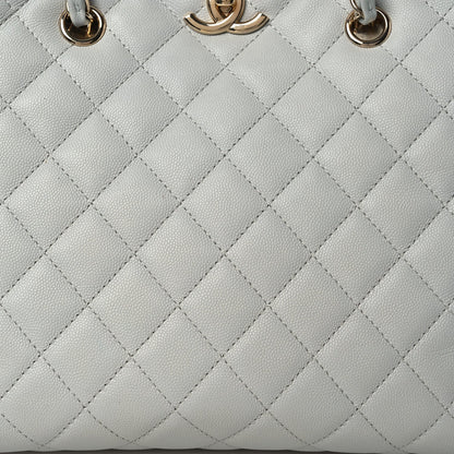 Caviar Quilted Shopping Tote Light Green