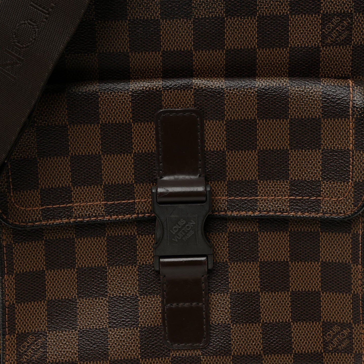 Damier Ebene Pochette Melville