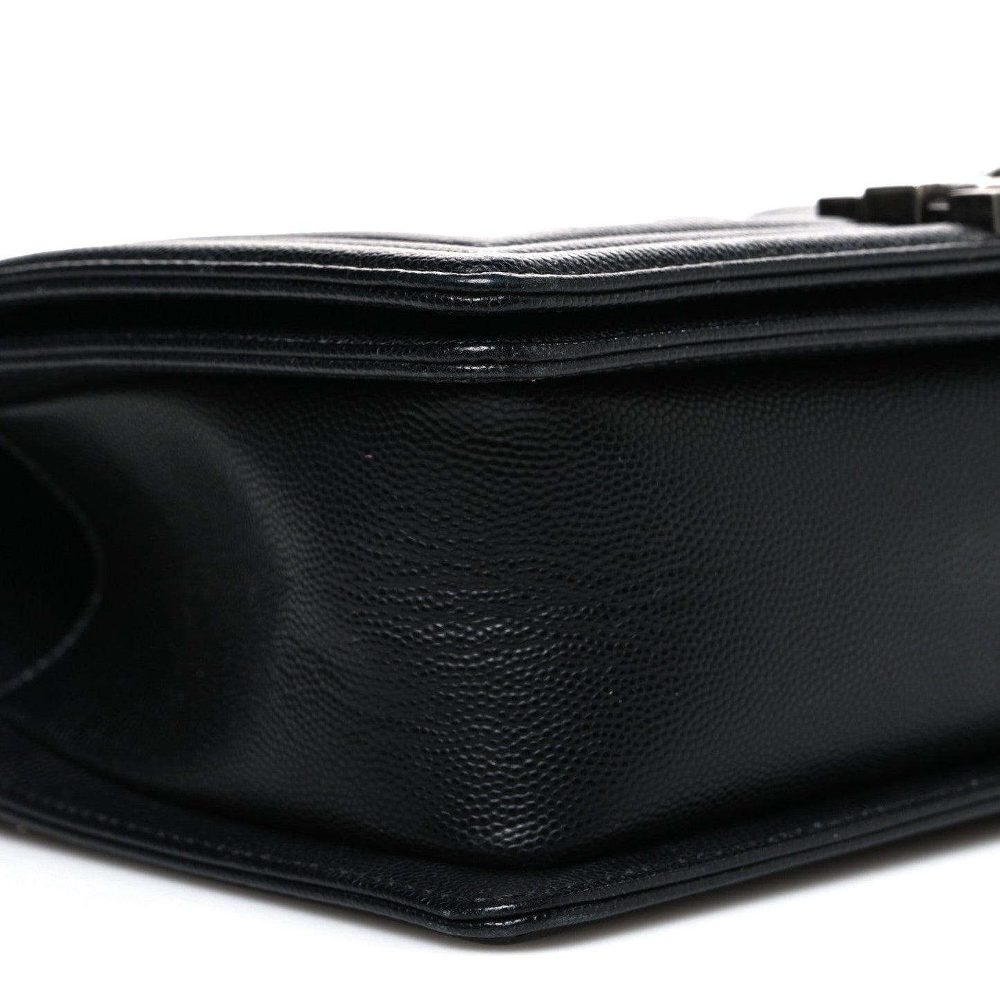Caviar Quilted Medium Boy Flap Black