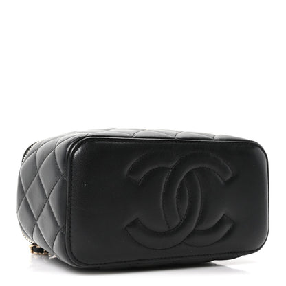 Lambskin Quilted Small Top Handle Vanity Case With Chain Black