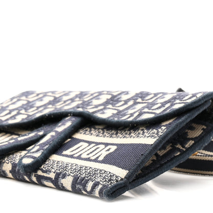 Oblique Slim Saddle Pouch Blue