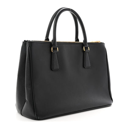 Saffiano Medium Galleria Double Zip Tote Black