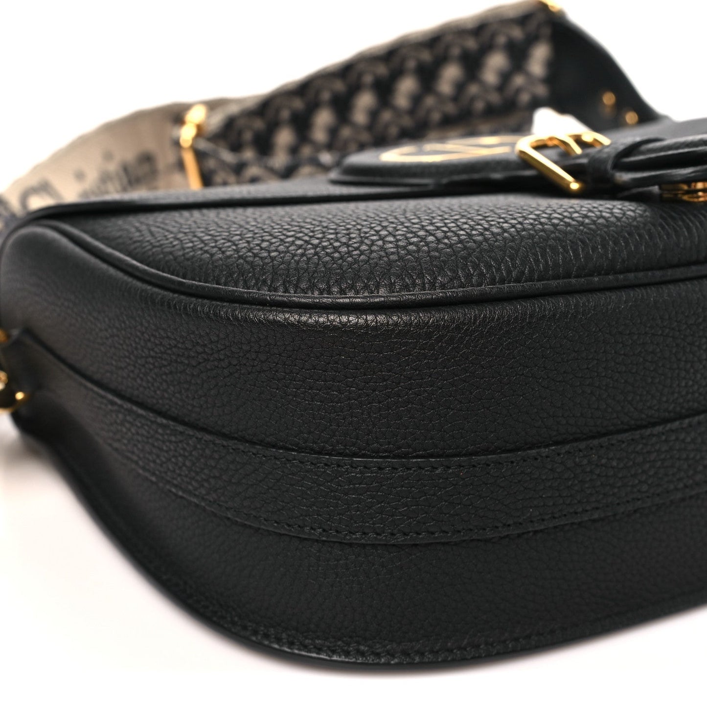 Grained Calfskin Large Bobby Flap Black