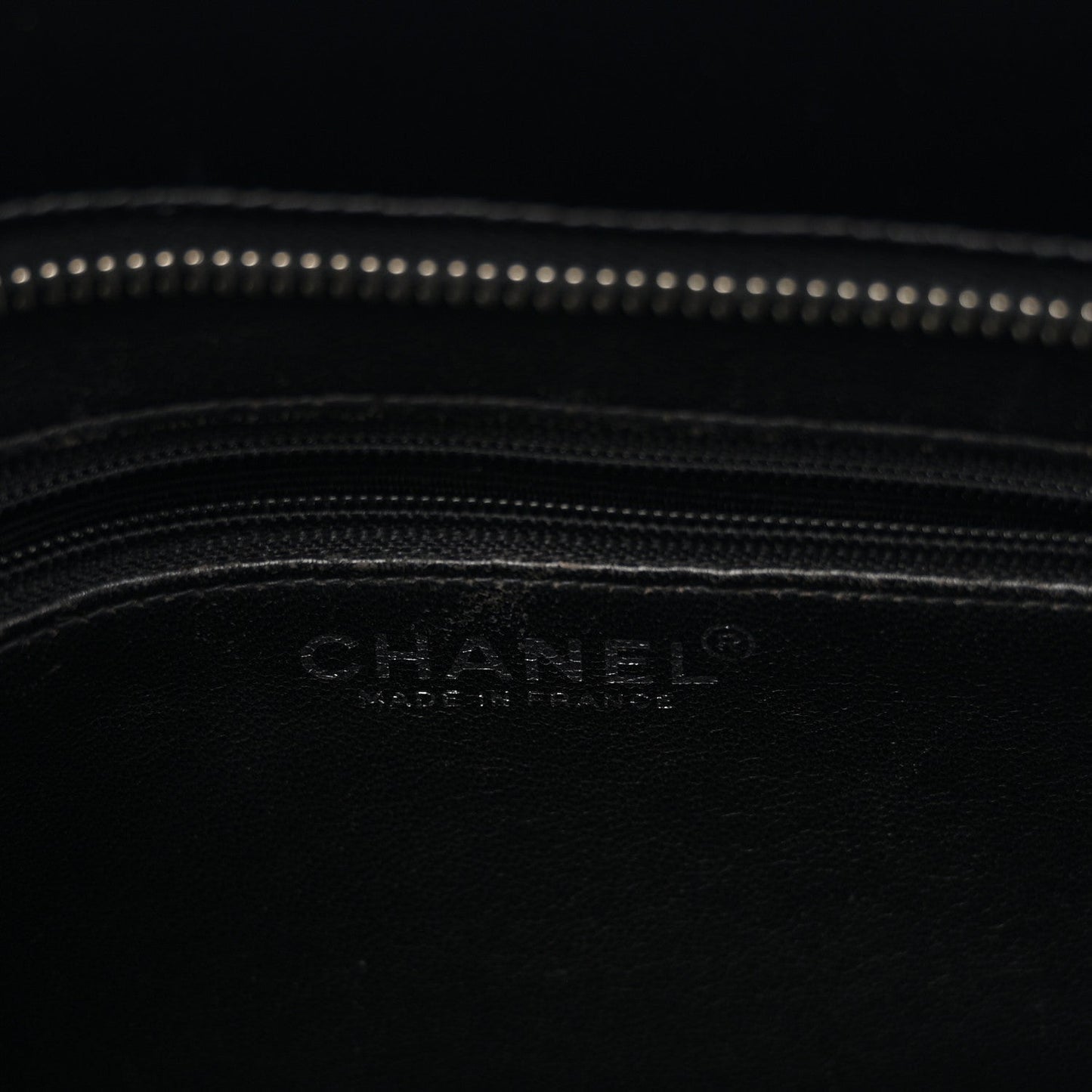 Patent Medallion Tote Black