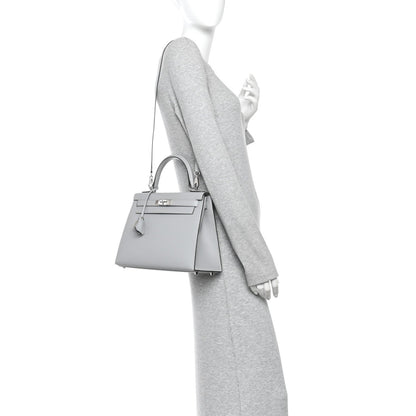 Epsom Kelly Sellier 28 Bleu Glacier