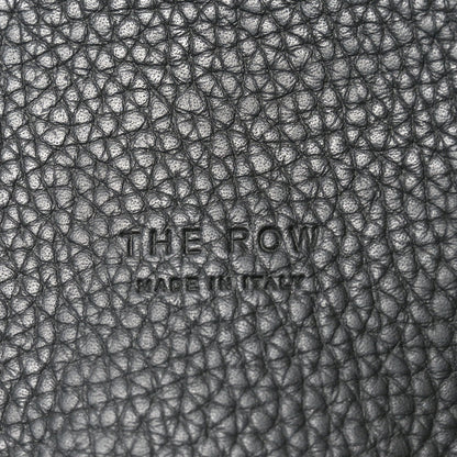Grained Calfskin Soft Margaux 17 Black