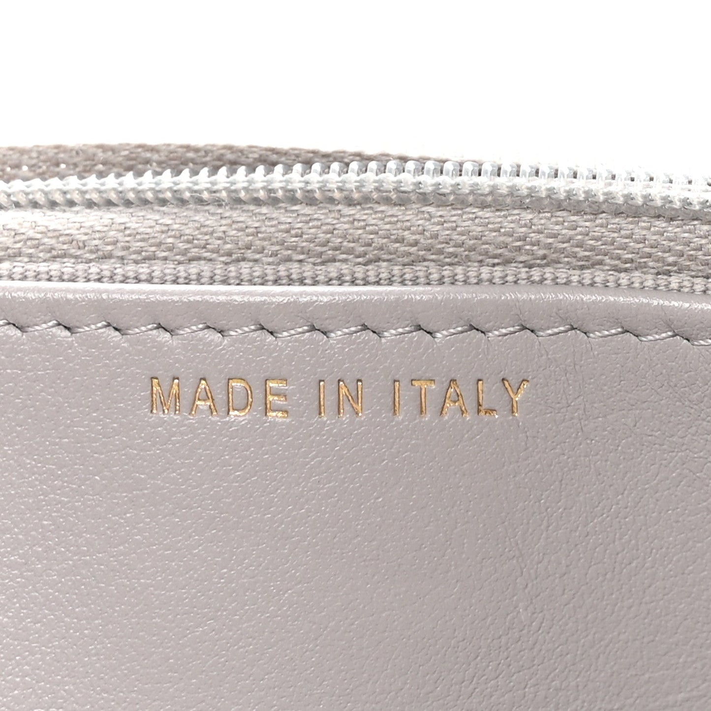 Caviar Quilted Studded CC Wallet On Chain WOC Grey