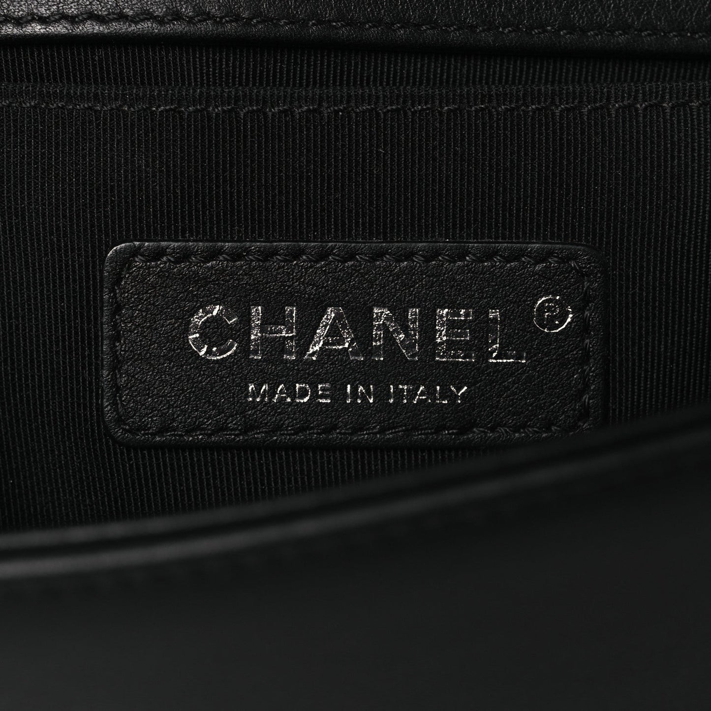 Lambskin Chevron Quilted Small Boy Flap Black