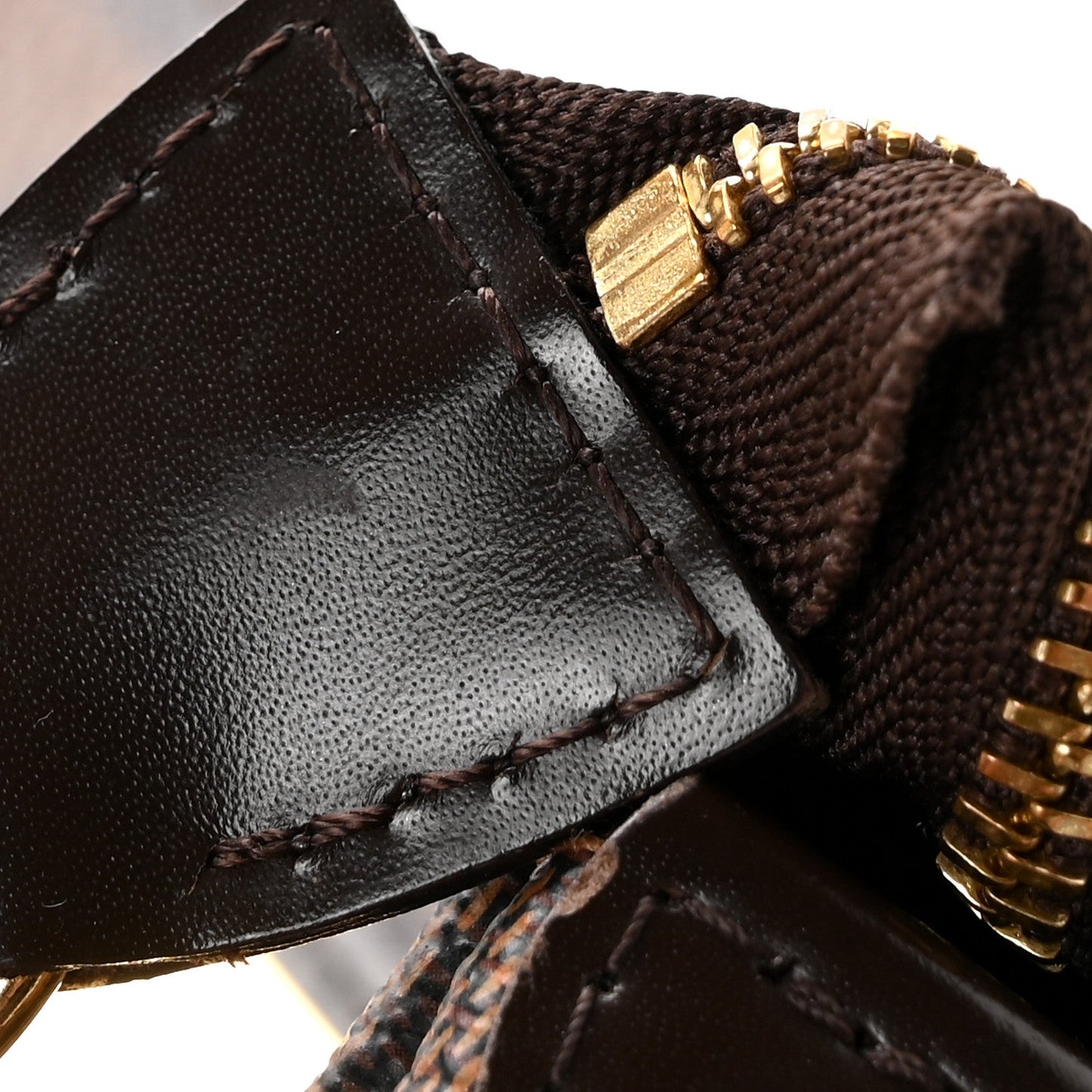 Damier Ebene Eva Clutch