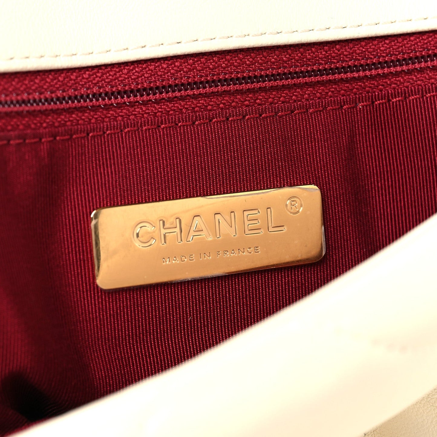 Lambskin Quilted Medium Chanel 19 Flap White
