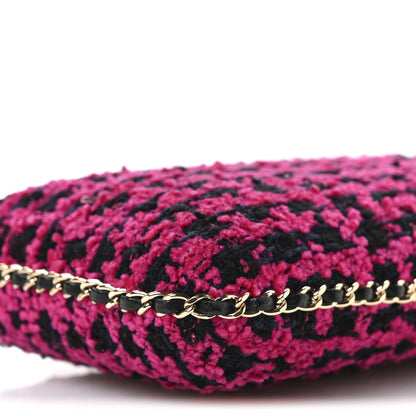 Tweed Chain Around Phone Holder Pink