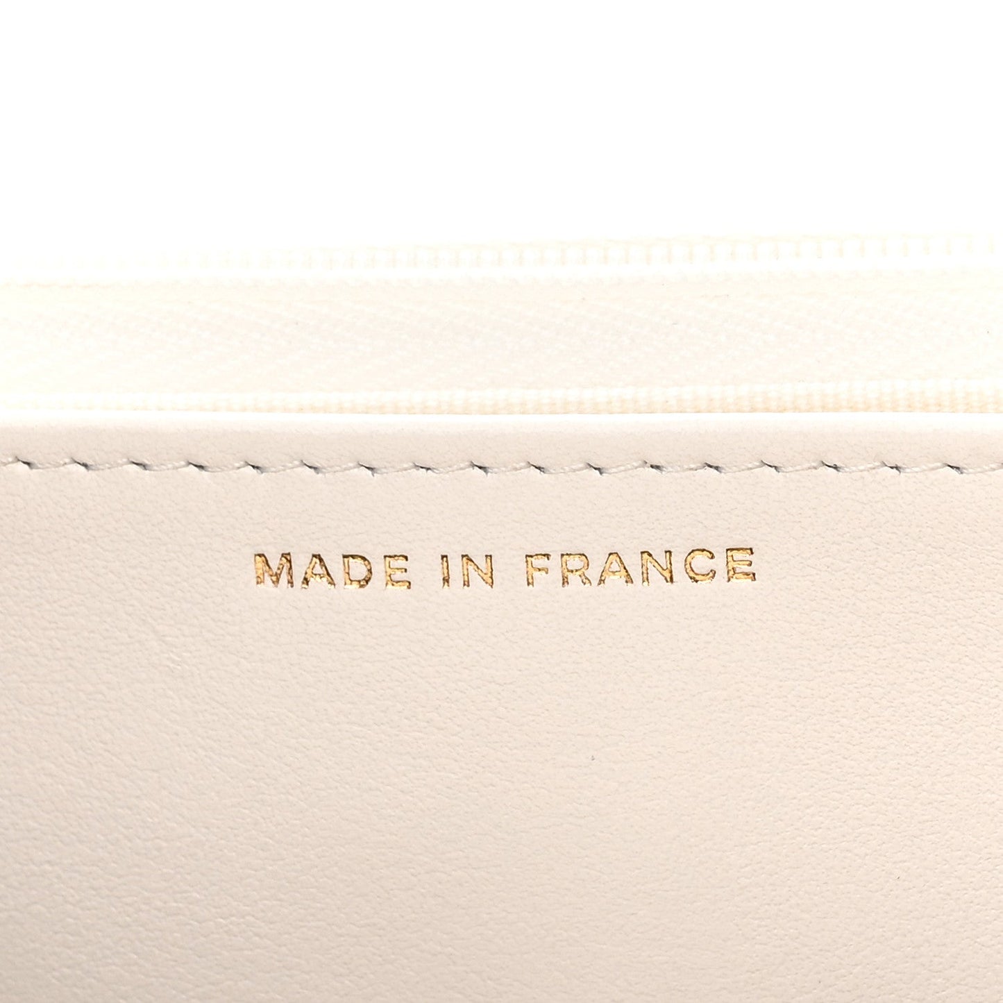 Caviar Quilted Crystal CC Wallet On Chain WOC White
