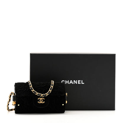 Velvet Camellia Embossed Jewel Belt Card Holder With Chain Black
