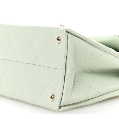 Caviar Quilted Retro Medium Twist Top Handle Clutch Light Green