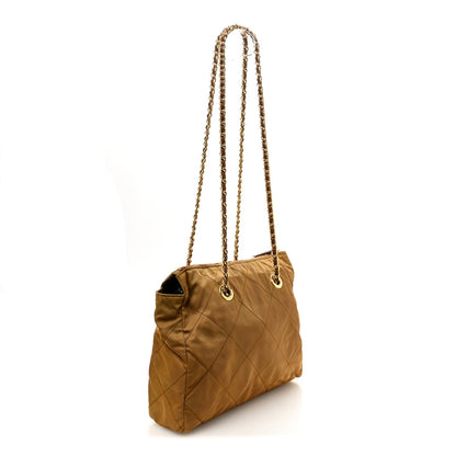 Nylon Tessuto Impuntu Quilted Shoulder Bag Corinto