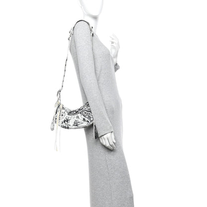 Agneau Arena Graffiti Le Cagole Shoulder Bag XS White Black
