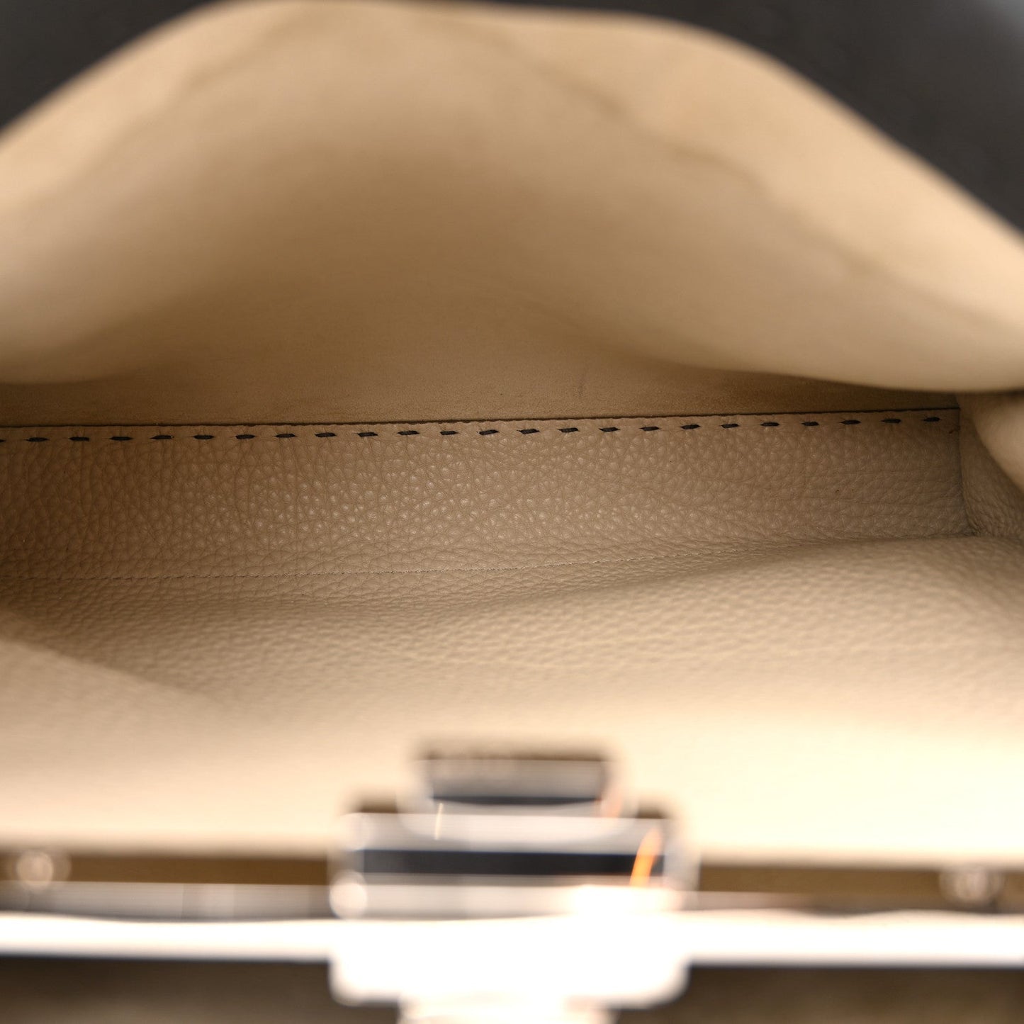 Cuoio Romano Selleria Bi-Color Medium Peekaboo Iconic Satchel Asfalto Latte